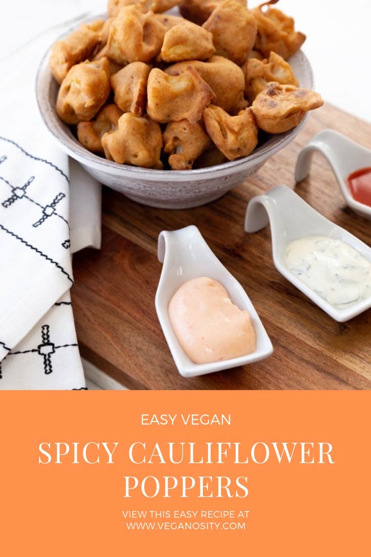 Crispy and crunchy Spicy Vegan Cauliflower Poppers. Easy appetizers! #vegan #cauliflower #appetizer