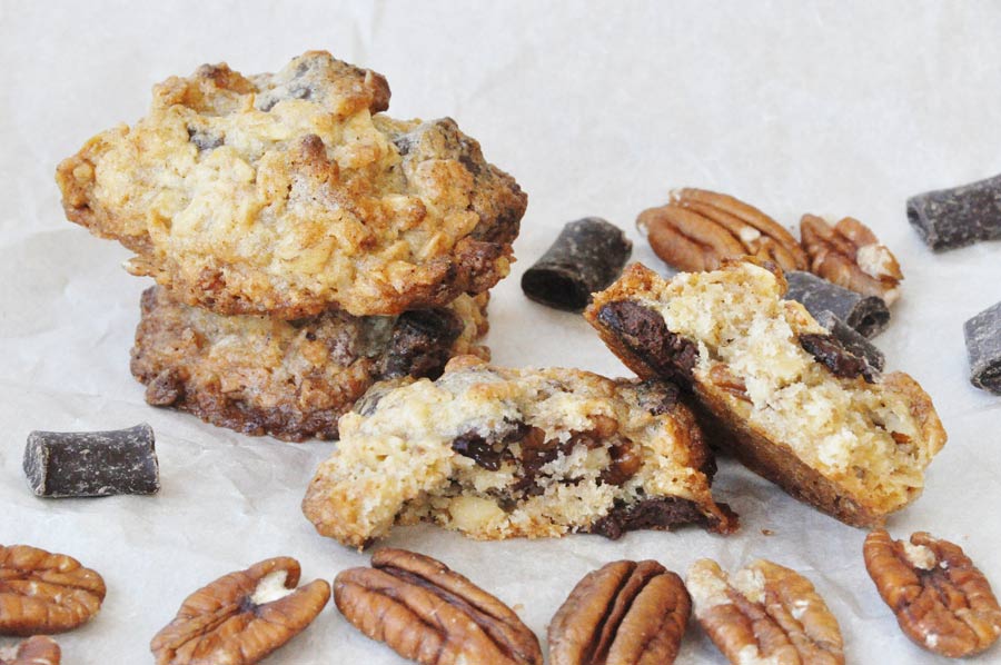 Vegan-Chocolate-Pecan-Oatmeal-Cookies