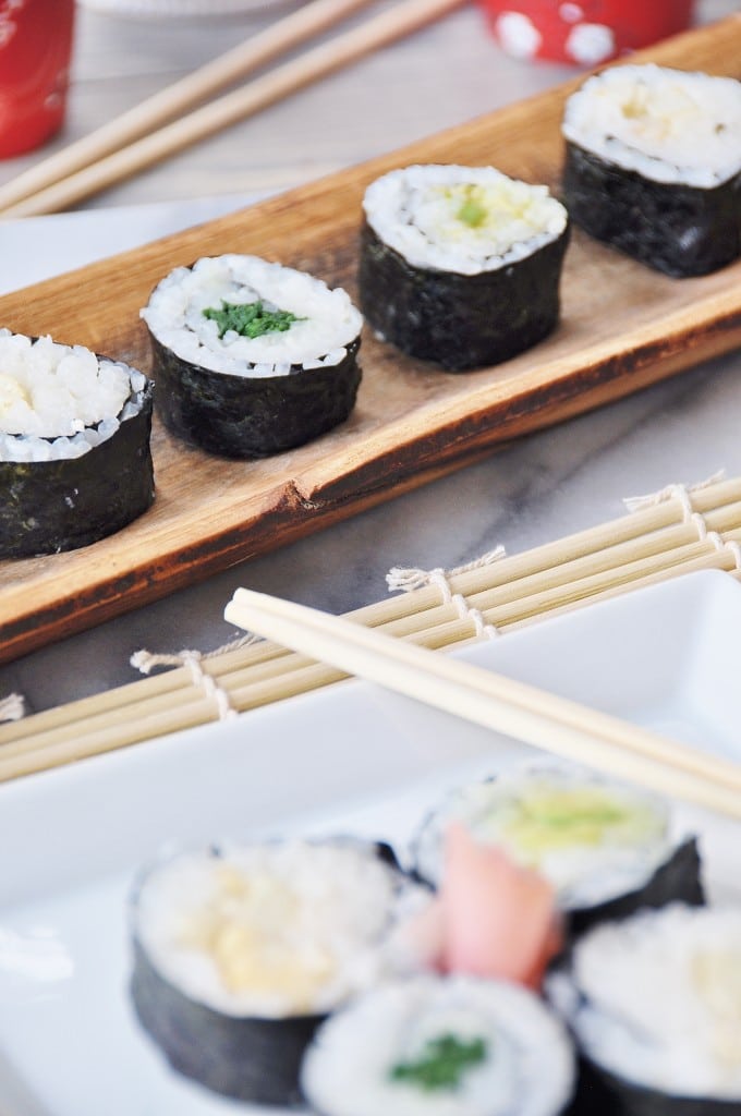 How to Make Vegetable Sushi Rolls Veganosity