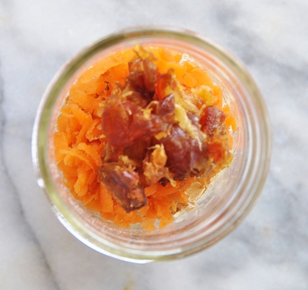 Rolled Oats, Grated Carrot, and Shredded Date in a glass jar