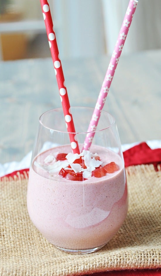 Strawberry Coconut Cream Smoothie 4