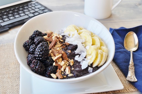 Vegan Berry Banana Bowl 4