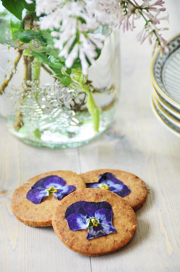 Lavender and Vanilla Bean Shortbread Cookies