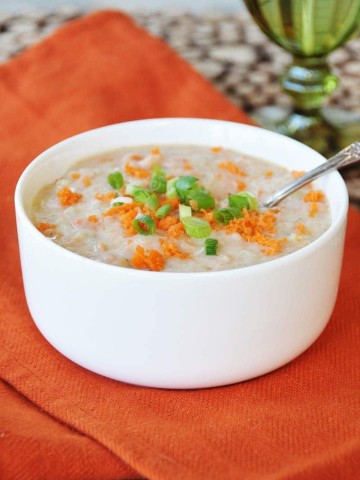 8-Ingredient-Vegan-Chunky-Potato-and-Carrot-Soup