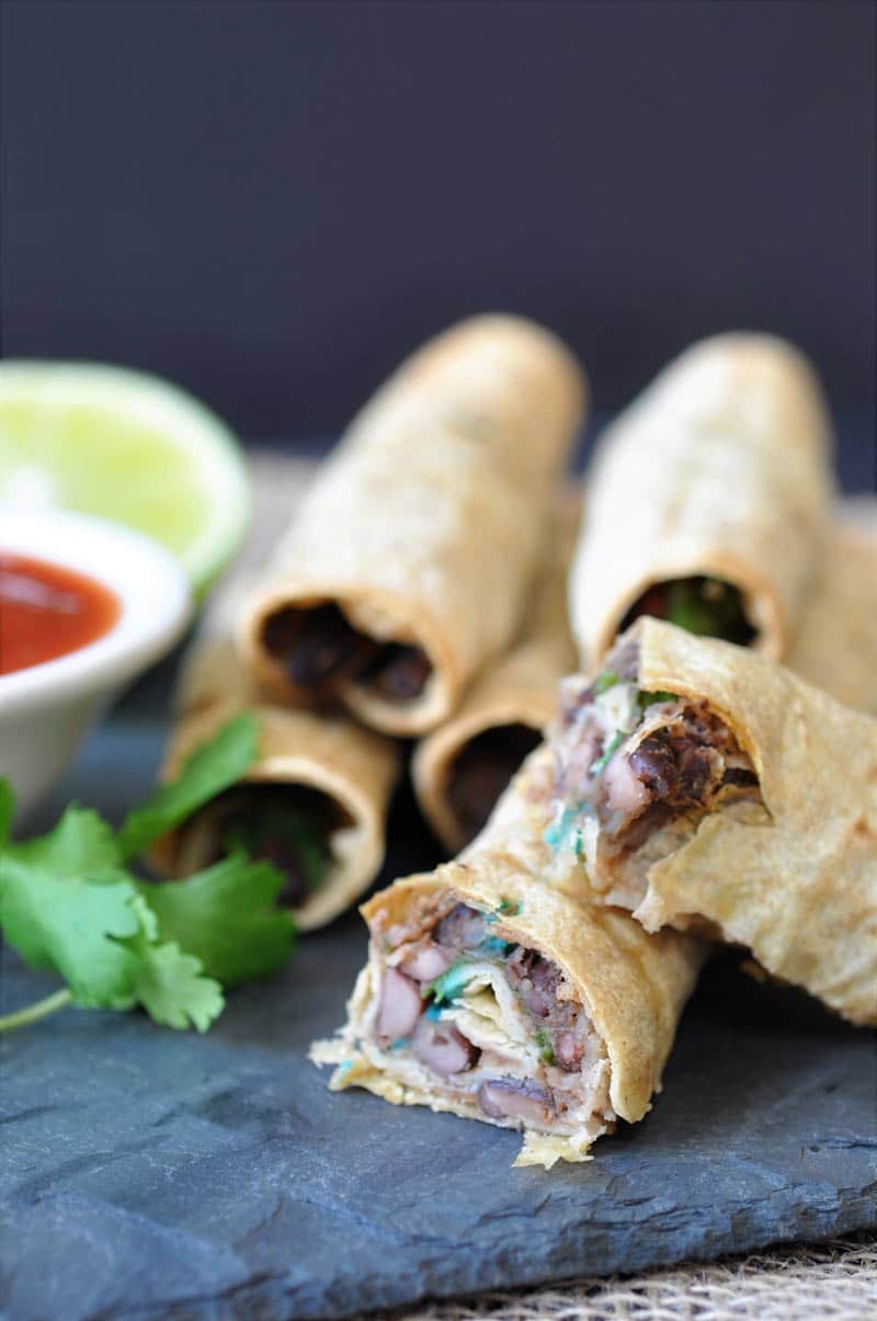 Homemade-Black-Bean-&-Spinach-Taquitos--2