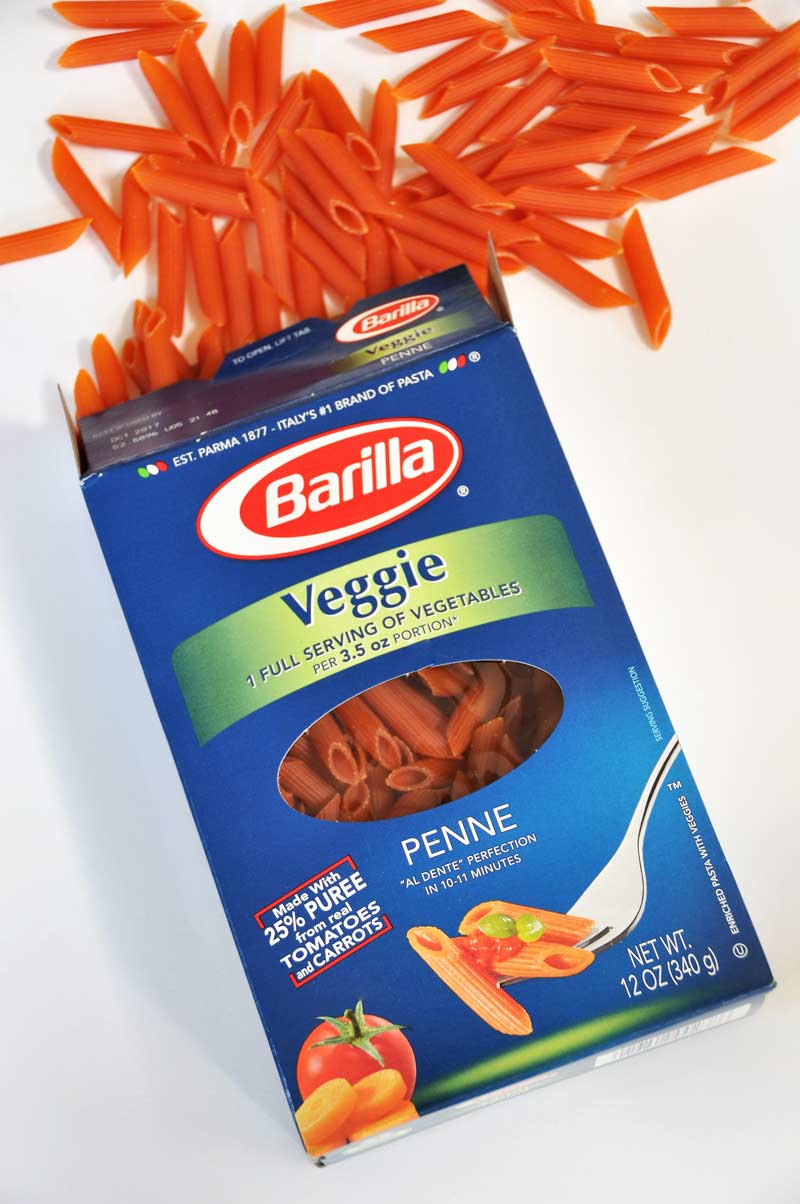 This delicious and easy 9 ingredient veggie pasta recipe is perfect for a busy weeknight or to take to a holiday gathering! #FamilyPastaTime #ad www.veganosity.com