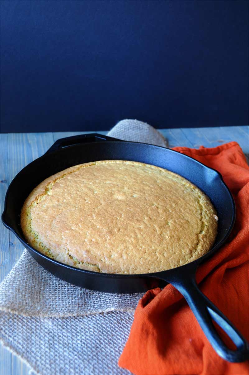 Spicy dairy-free, egg-free, and vegan jalapeño cornbread! So moist and delicious! www.veganosity.com