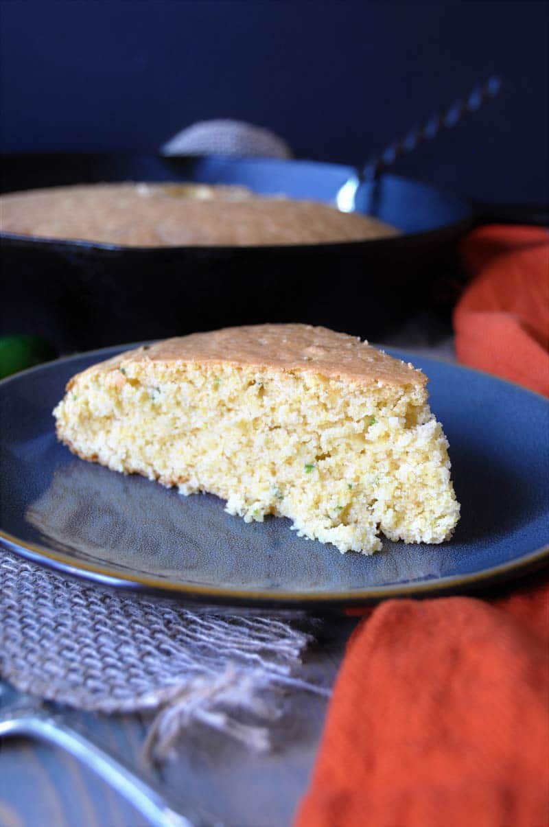Spicy dairy-free, egg-free, and vegan jalapeño cornbread! So moist and delicious! www.veganosity.com