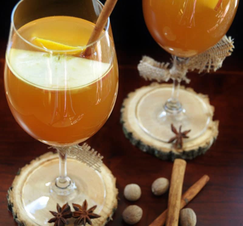 From morning to night, these 6 holiday drink recipes will make everything merrier. www.veganosity.com