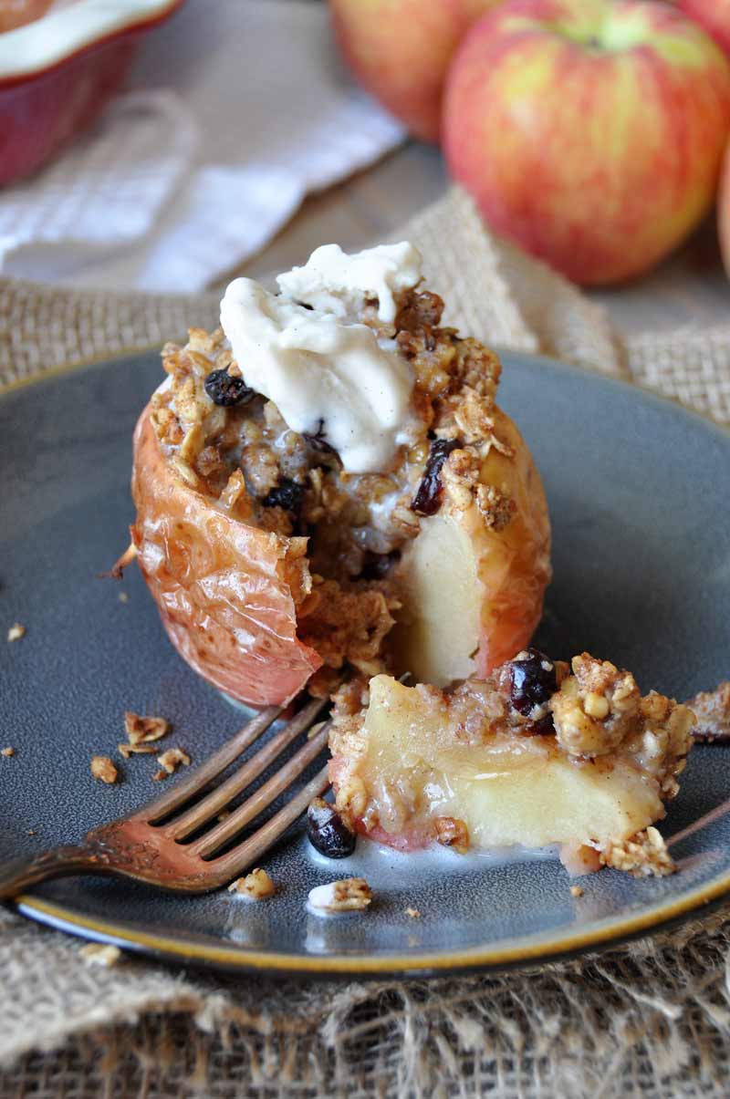 Sugar-Free Stuffed Baked Apples - Veganosity