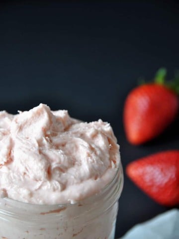 Strawberry Buttercream Frosting made with fresh strawberry puree. The best frosting for cakes and cupcakes!