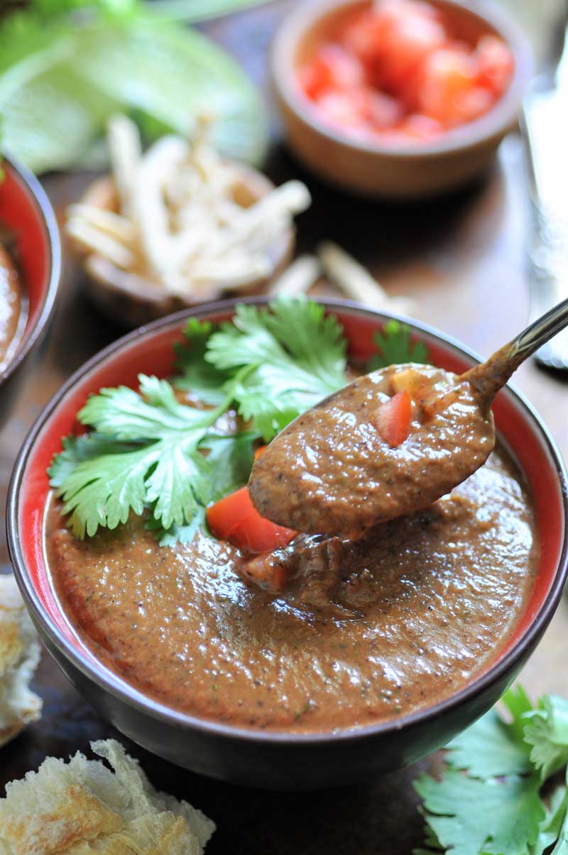 Vegan Cuban black bean soup that's vegan. An easy and quick dinner recipe.