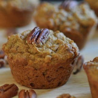 The most delicious pumpkin pecan muffins! They're vegan and perfect for breakfast.