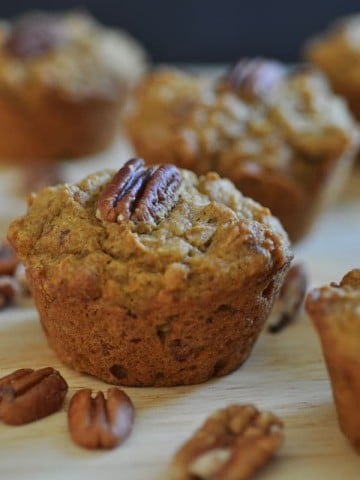 The most delicious pumpkin pecan muffins! They're vegan and perfect for breakfast.