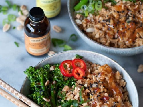 Spicy Vegan Orange Ground Chik'n Bowls - Veganosity