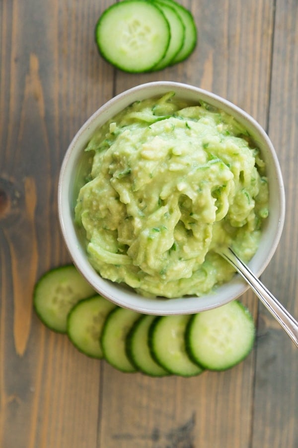 Avocado tzatziki with cucumber