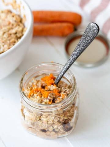 cropped-Carrot-Cake-Ovenight-Oats-R-1.jpg